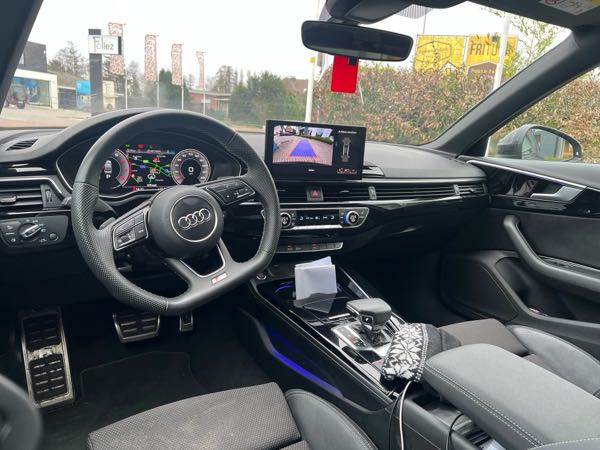 Audi A4 V (3) 35 TFSI 150 DESIGN S TRONIC 7