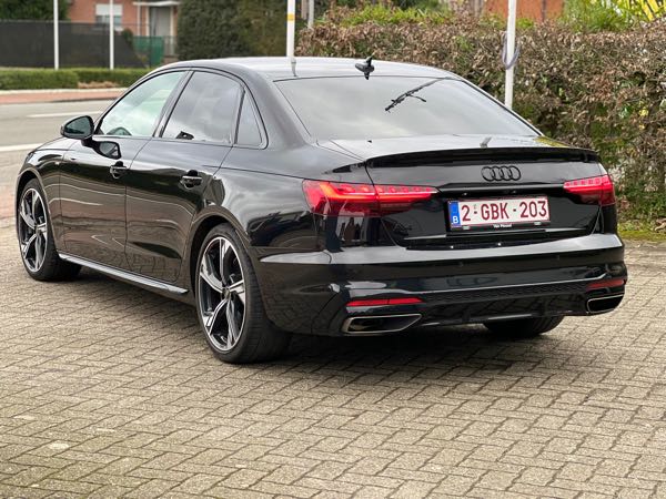Audi A4 V (3) 35 TFSI 150 S LINE S TRONIC 7