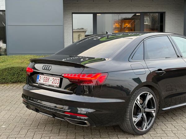 Audi A4 V (3) 35 TFSI 150 S LINE S TRONIC 7