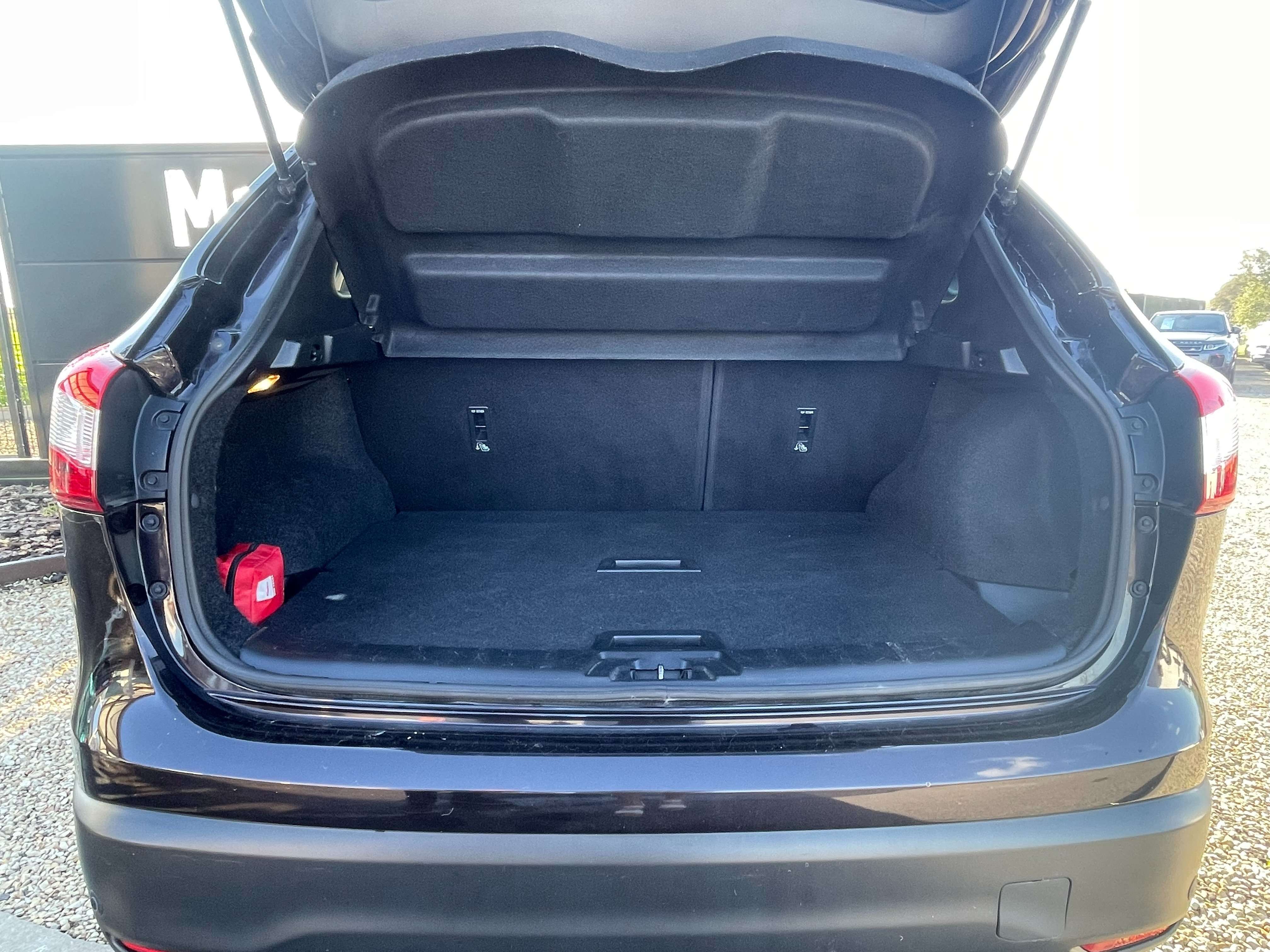 Nissan Qashqai 1.5 dCi 2WD Tekna/Toit panora. / Caméra 360°