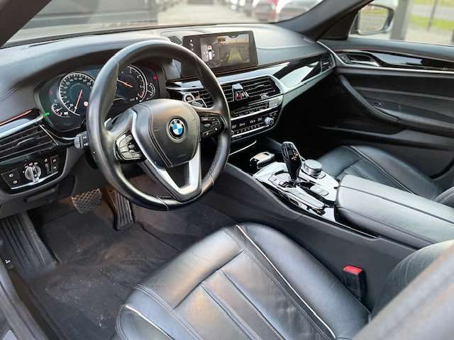 BMW 520 dA Luxury Line /Toit ouvrant panoramique/1er propr