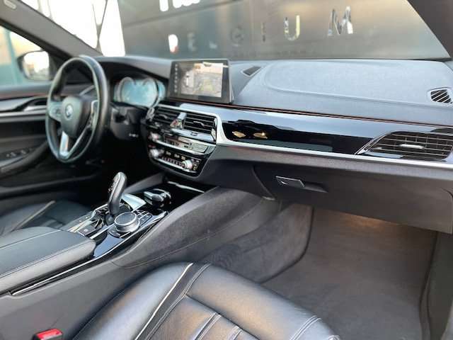BMW 520 dA Luxury Line /Toit ouvrant panoramique/1er propr
