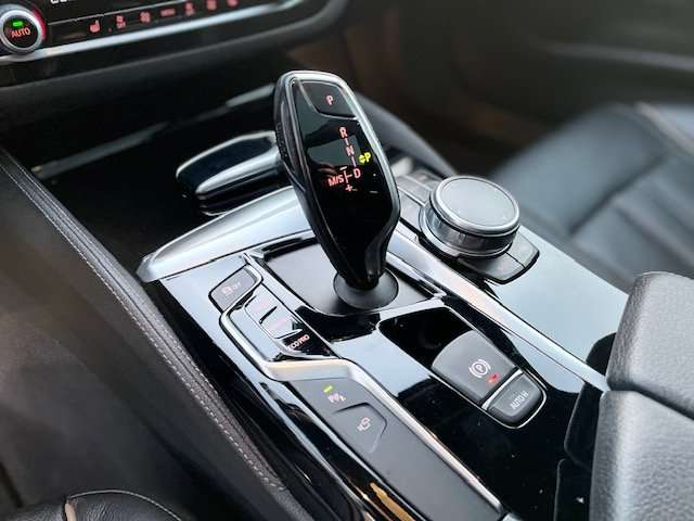 BMW 520 dA Luxury Line /Toit ouvrant panoramique/1er propr