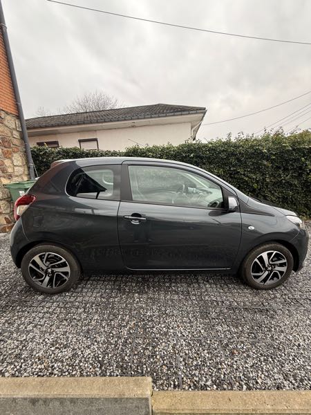 Peugeot 108 1.2 PURETECH 82 ACTIVE 3P