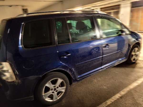 Volkswagen Touran 2.0 TDI 140 CONFORT 7PL