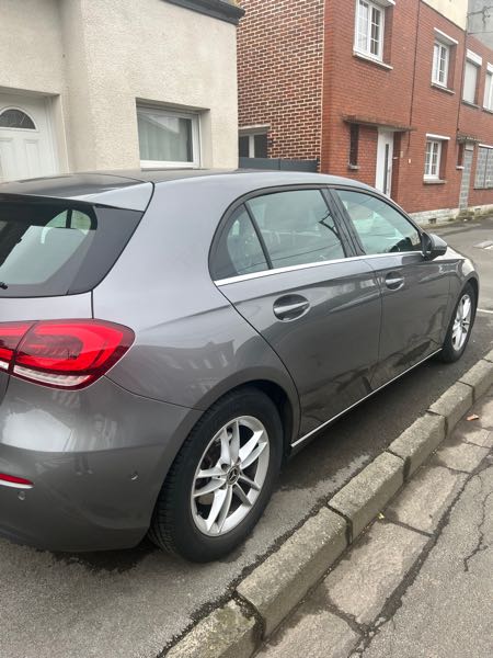 Mercedes-Benz Classe A IV BERLINE 180 D STYLE LINE 7G-DCT