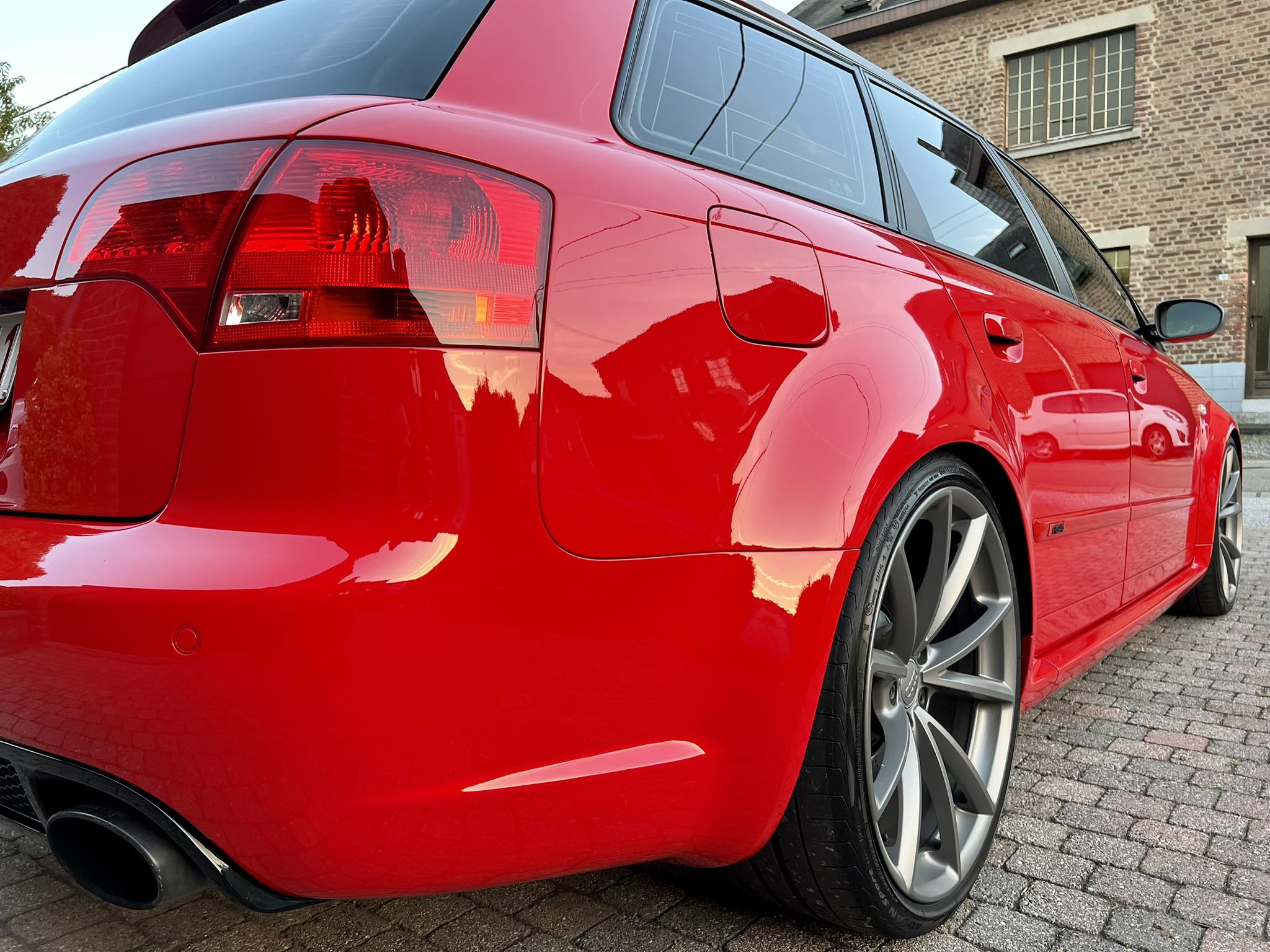 Audi RS4 III AVANT 4.2 V8 FSI 420 QUATTRO