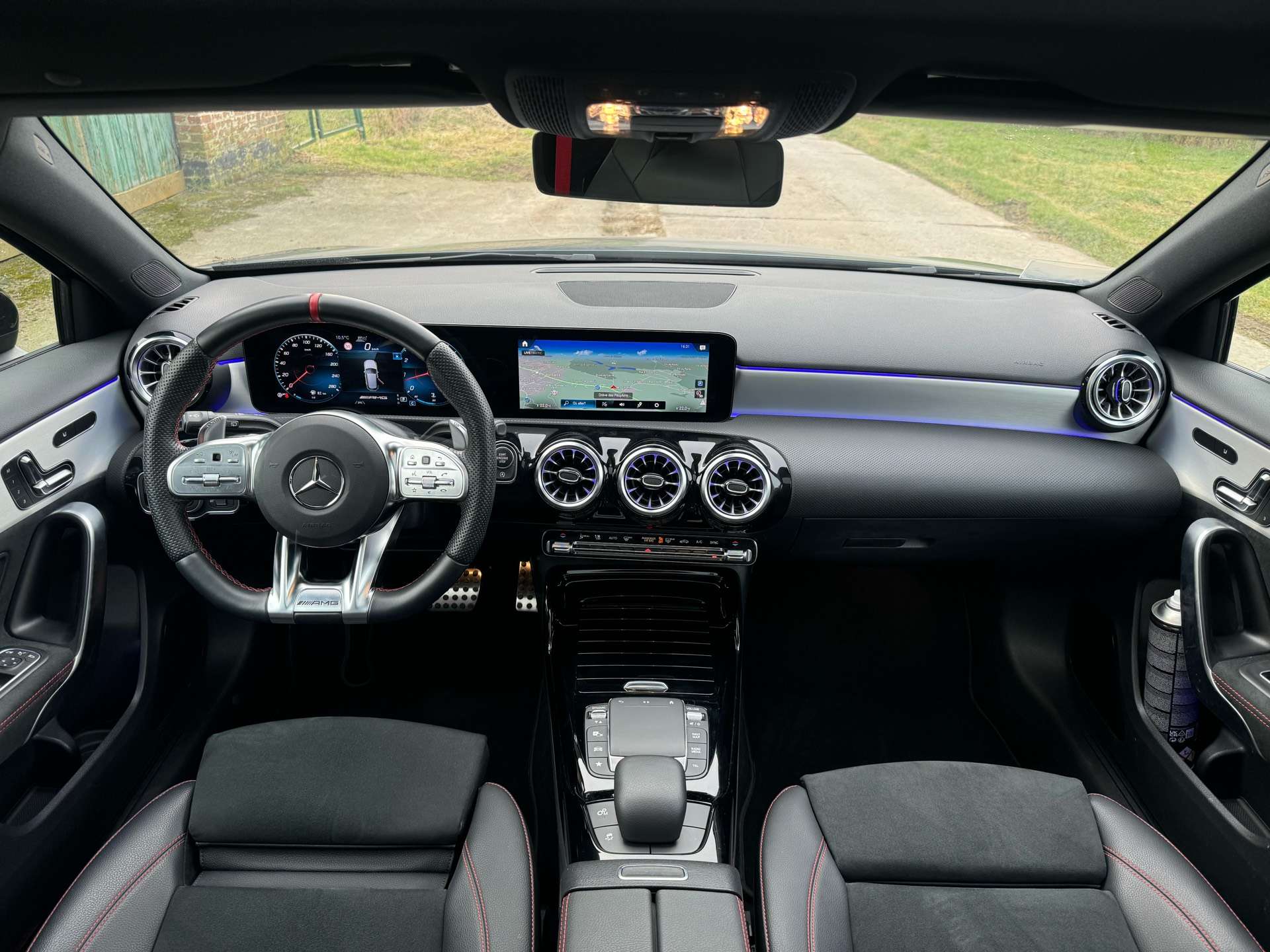 Mercedes-Benz A 35 AMG 4-Matic *PANO* *MEMO SEATS* CAM360*
