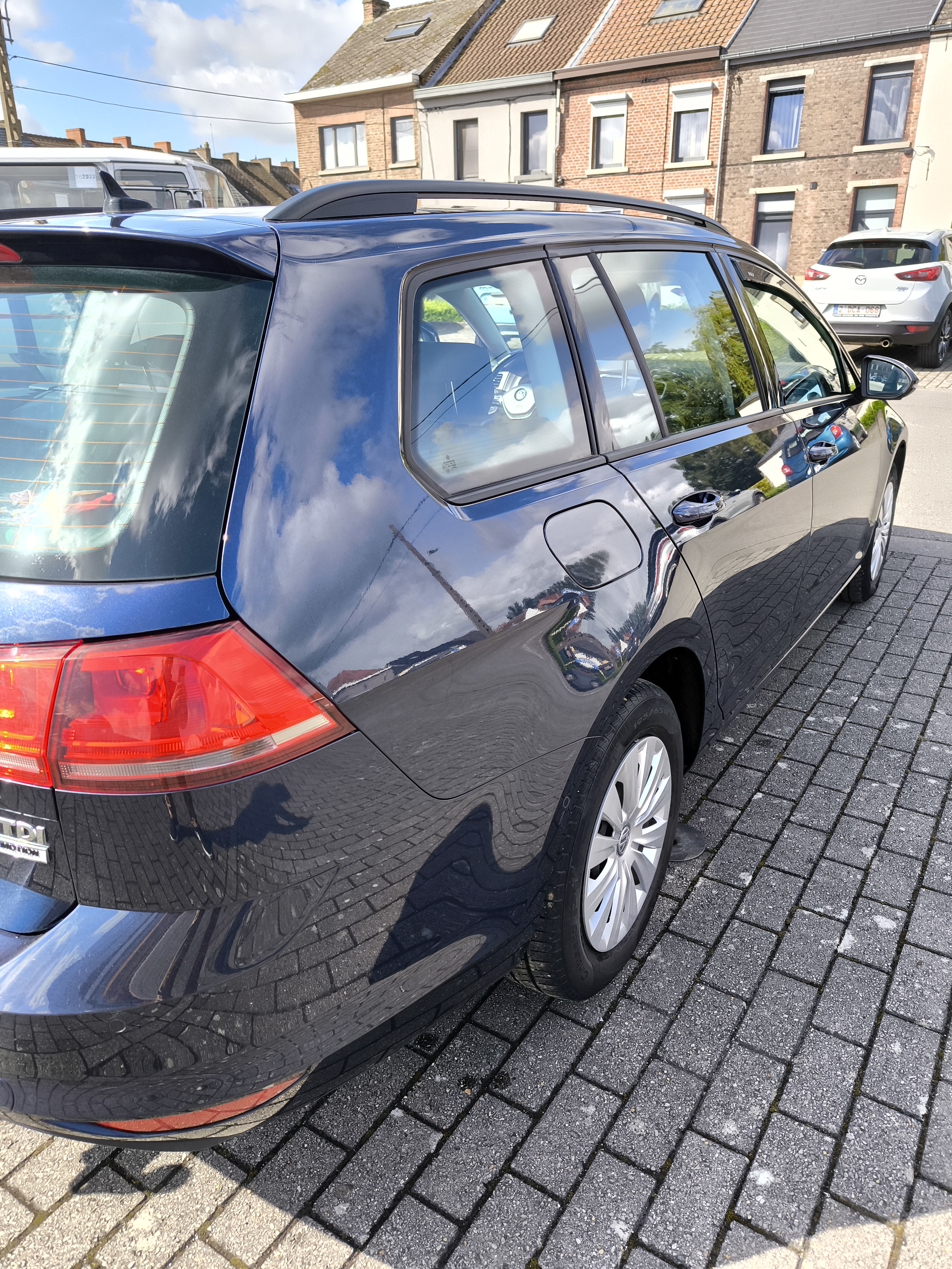 Volkswagen Golf VII (2) SW 1.6 TDI 90 BLUEMOTION TECHNOLOGY CONFORTLINE