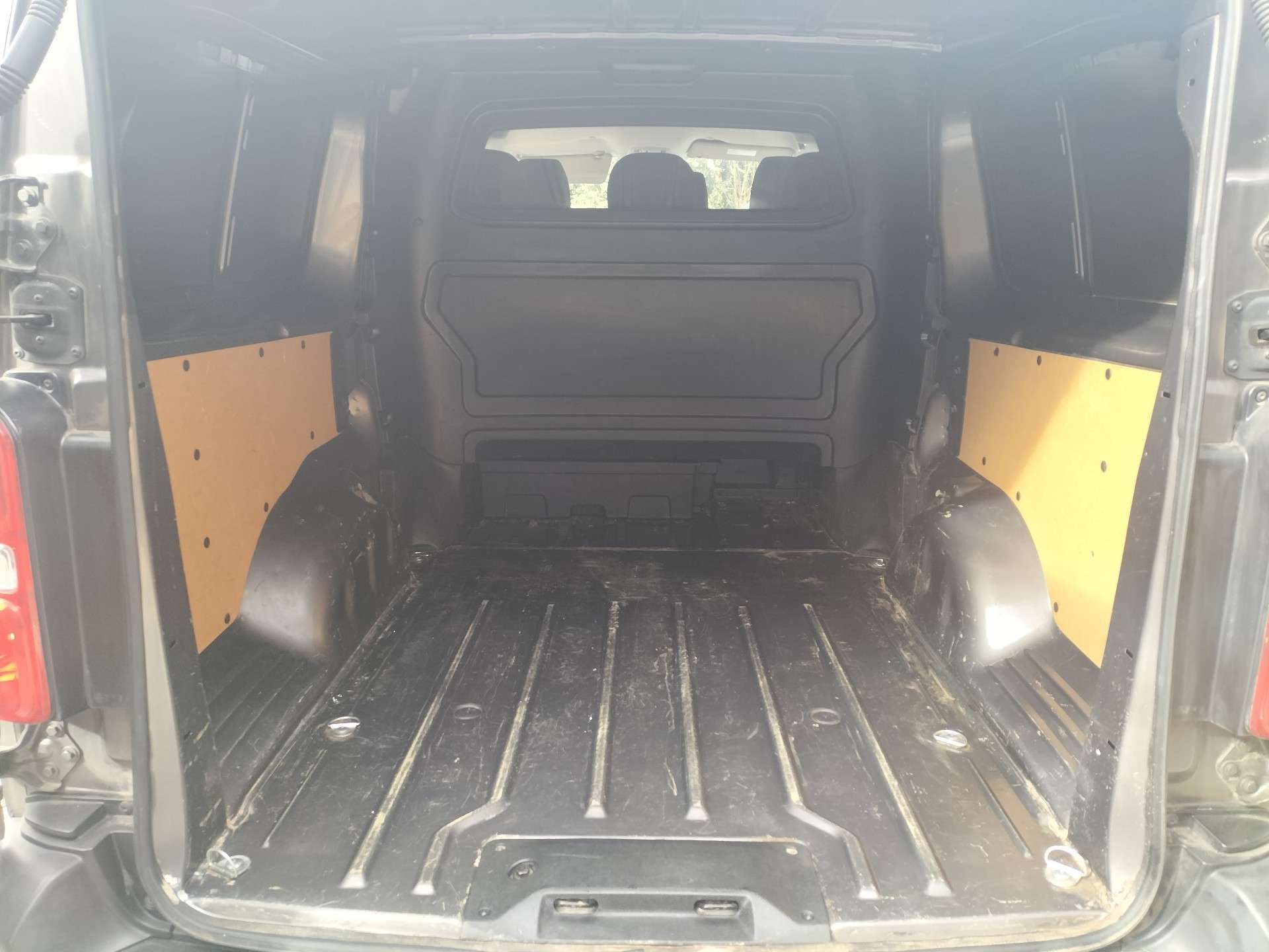 Citroen Jumpy 2.0 HDI - Utilitaire Double Cabine 6 Places Châssis Long - Garantie 12 Mois avec Entretien Effectué - Zone LEZ Ok Euro 6