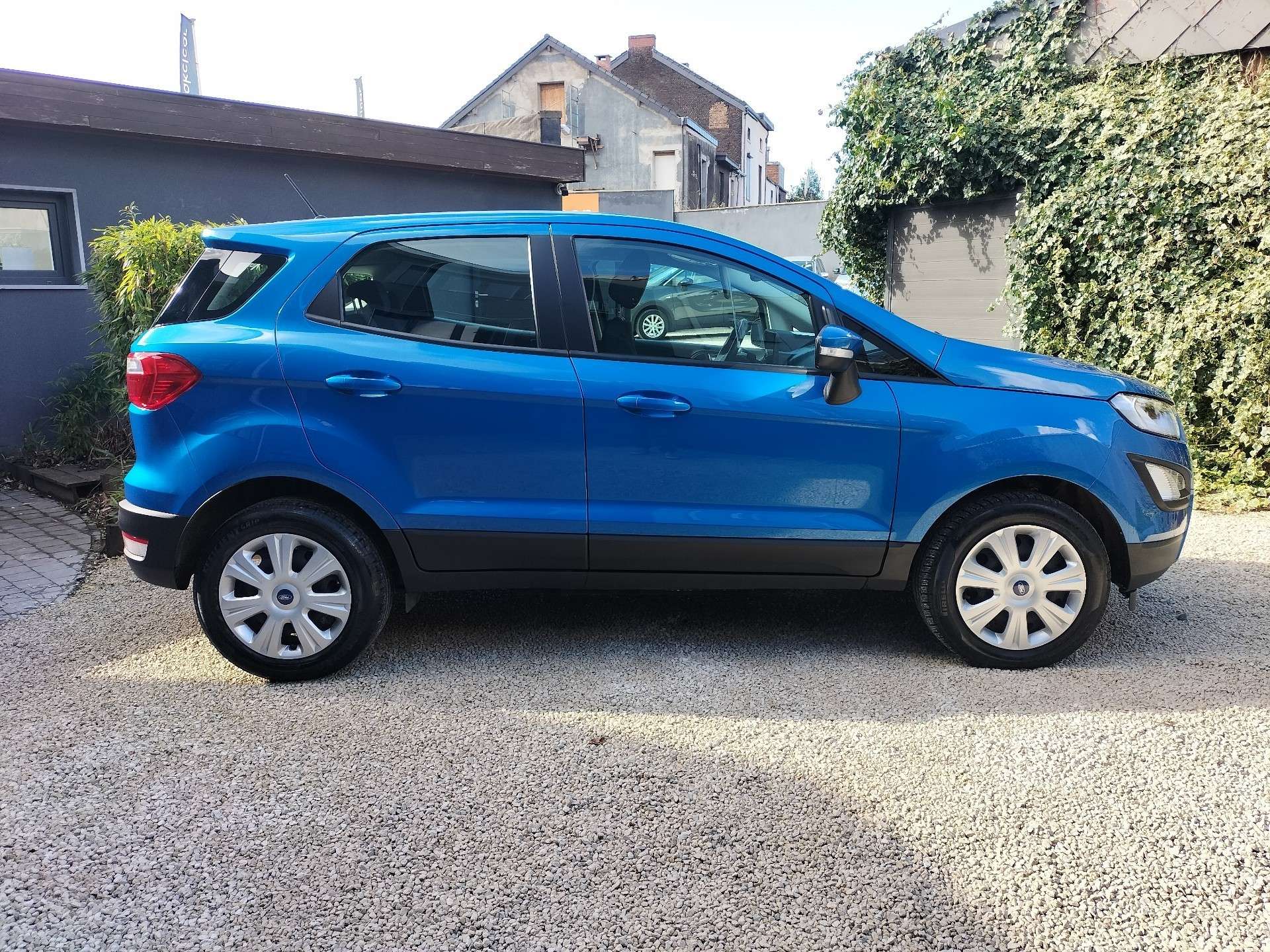 Ford EcoSport 1.0 Connected - SUV Urbain Faible KM - Garantie 12 Mois avec Entretien Effectué - Disponible Rapidement - Zone LEZ Ok