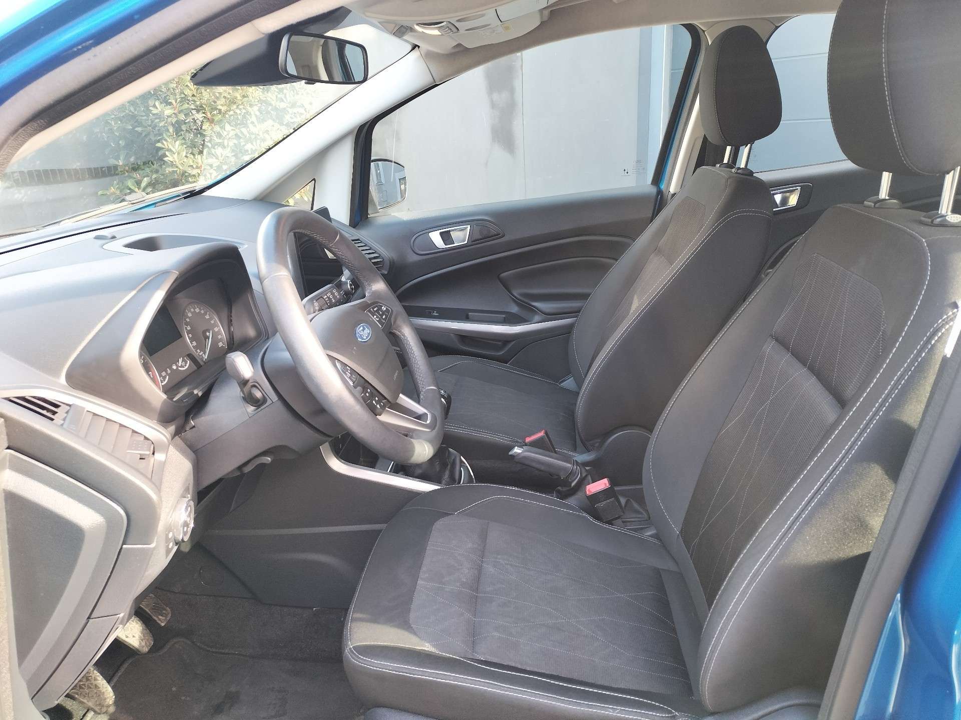 Ford EcoSport 1.0 Connected - SUV Urbain Faible KM - Garantie 12 Mois avec Entretien Effectué - Disponible Rapidement - Zone LEZ Ok