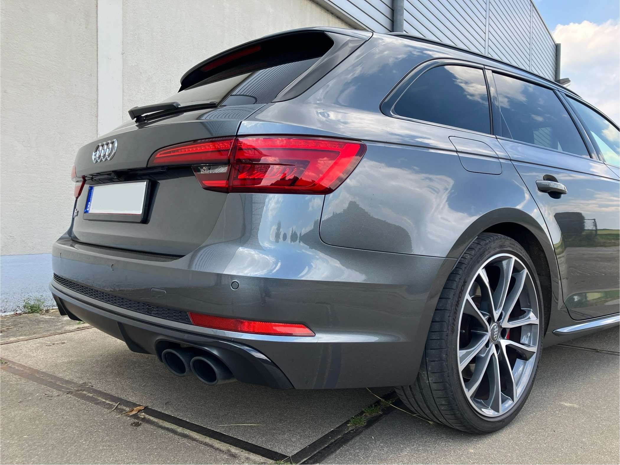 Audi S4 IV (2) AVANT 3.0 TFSI 354 S4 QUATTRO S TRONIC 8