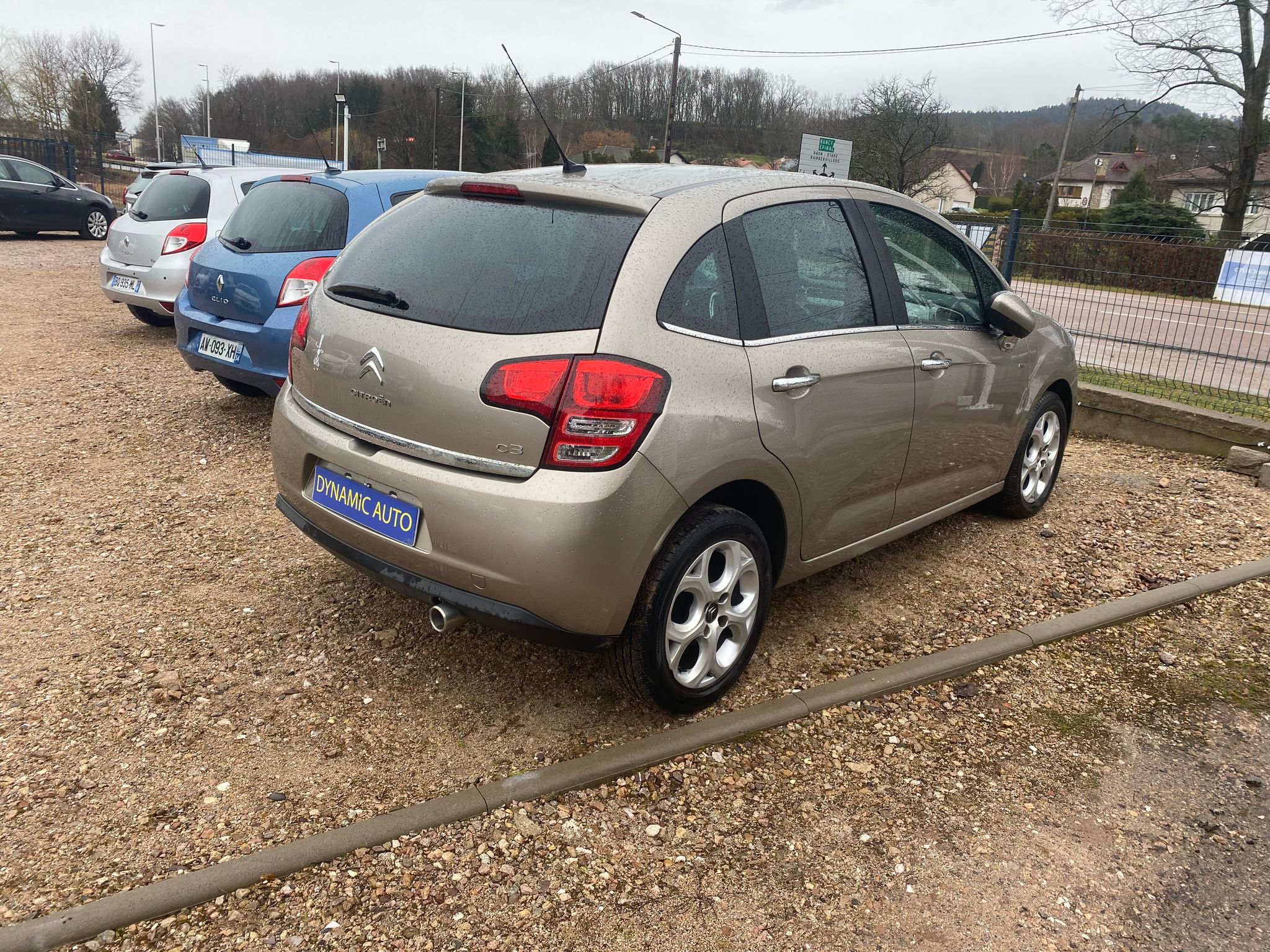 Citroen C3 II (2) 1.6 E-HDI 90 EXCLUSIVE