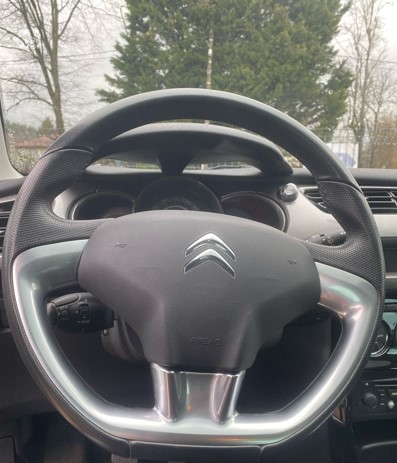Citroen C3 II (2) 1.6 E-HDI 90 EXCLUSIVE