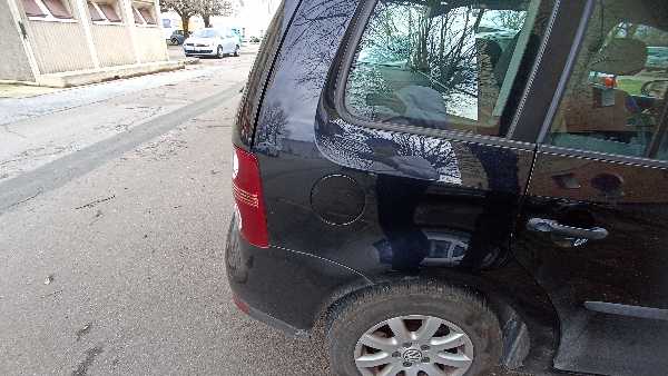 Volkswagen Touran Volkswagen Touran Noir 2010 2.0L 90ch