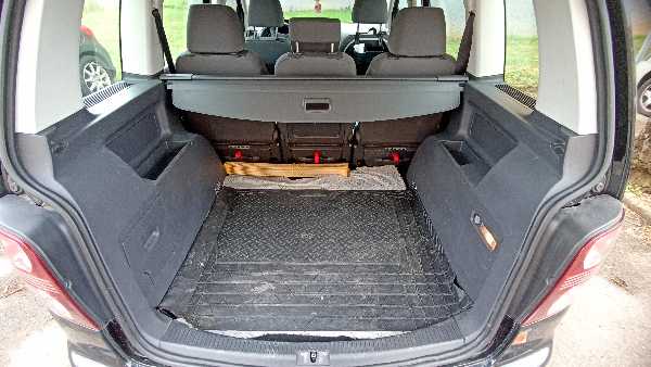 Volkswagen Touran Volkswagen Touran Noir 2010 2.0L 90ch