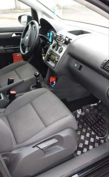 Volkswagen Touran Volkswagen Touran Noir 2010 2.0L 90ch