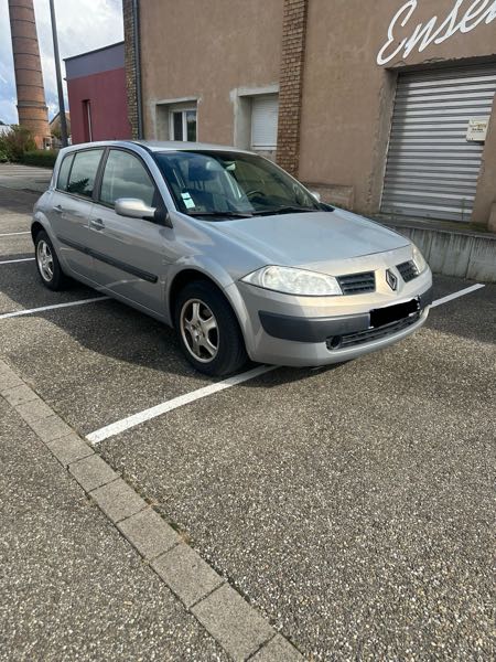 Renault Megane megane 2 1,4l 16v de 2004 bonne état