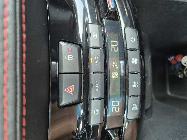 Peugeot 208 1.6 THP 200 GTI 3P