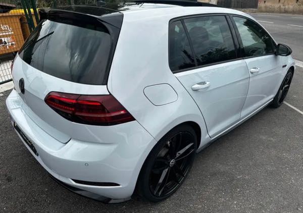 Volkswagen Golf Vii 1.6 tdi 115cv r line carat