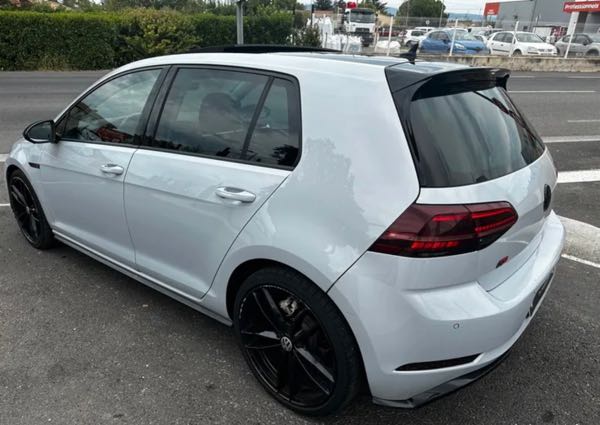 Volkswagen Golf Vii 1.6 tdi 115cv r line carat
