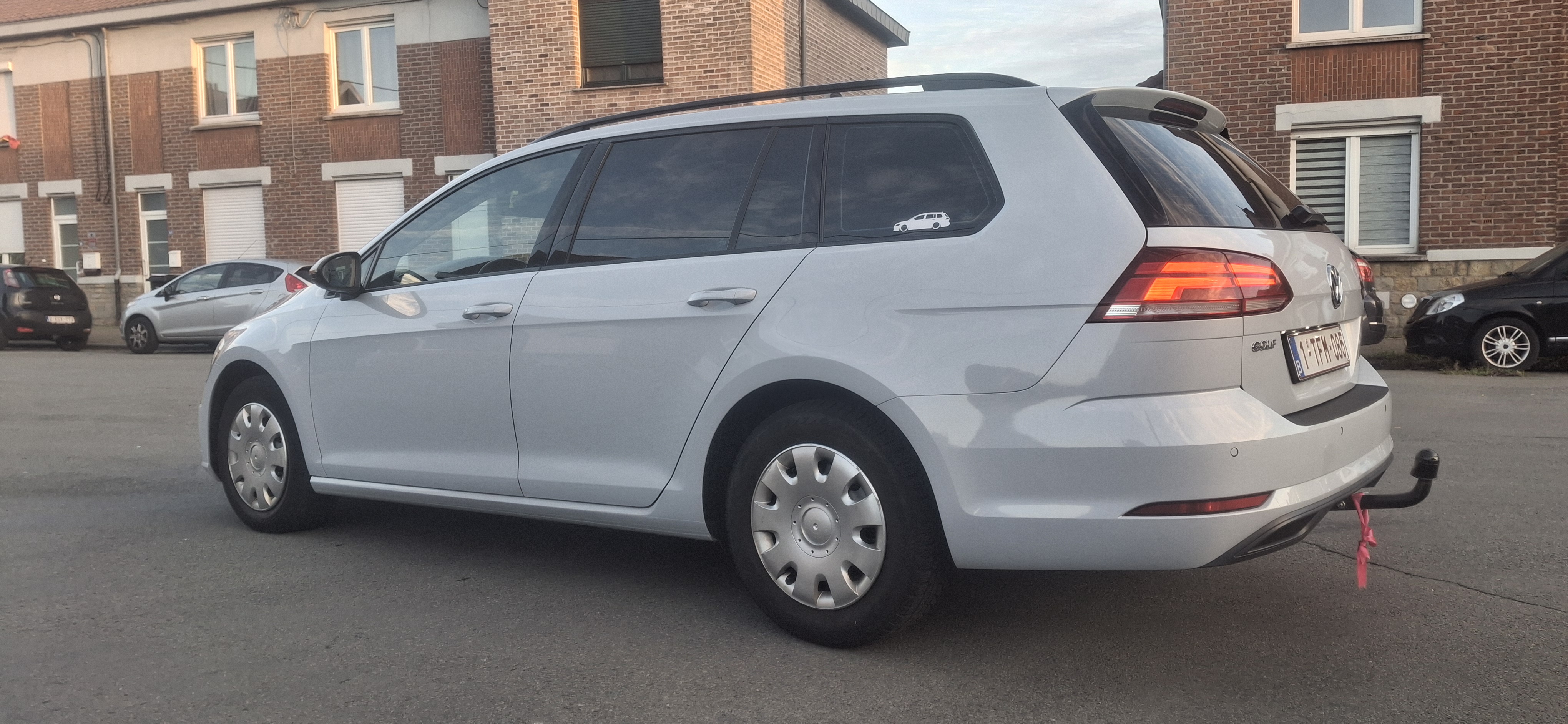 Volkswagen Golf VII (2) SW 1.6 TDI 90 BLUEMOTION TECHNOLOGY TRENDLINE