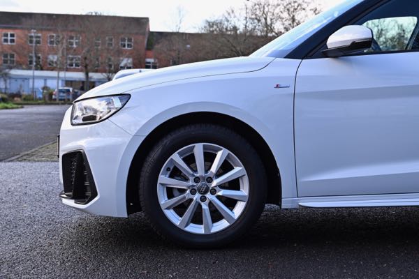 Audi A1 Audi A1 S-line / CarPlay / Sonos / 20.540€HTVA