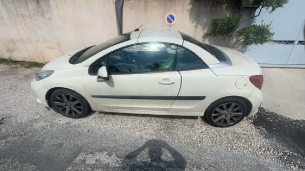 Peugeot 207 CC 1.6 16V 120 SPORT