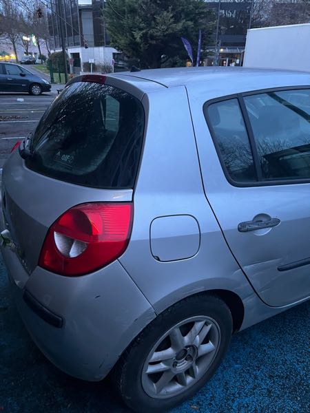 Renault Clio III 1.5 DCI 85 AUTHENTIQUE 5P