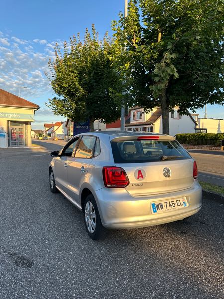 Volkswagen Polo VI 1.0 75 TRENDLINE