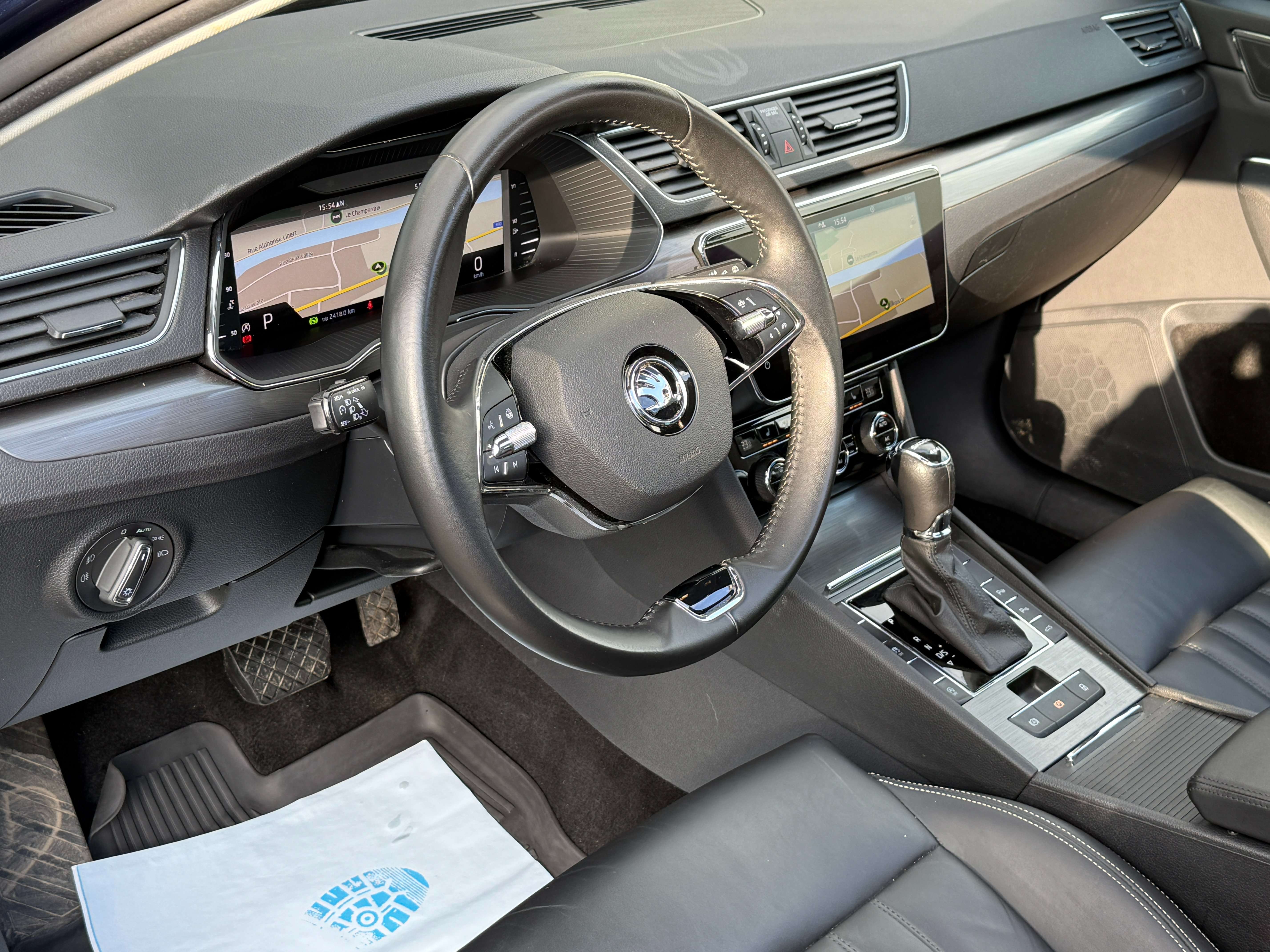 Skoda Superb SW 2.0 CR TDi**Cockpit*DSG*Full Options*Garantie**