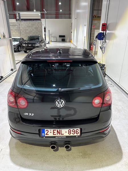 Volkswagen Golf V R32 3.2 V6 FSI 250 4MOTION 5P