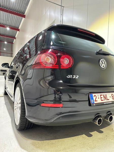 Volkswagen Golf V R32 3.2 V6 FSI 250 4MOTION 5P