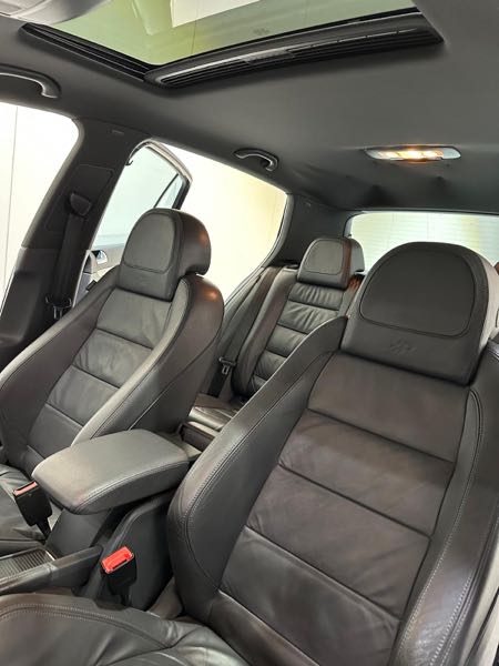 Volkswagen Golf V R32 3.2 V6 FSI 250 4MOTION 5P