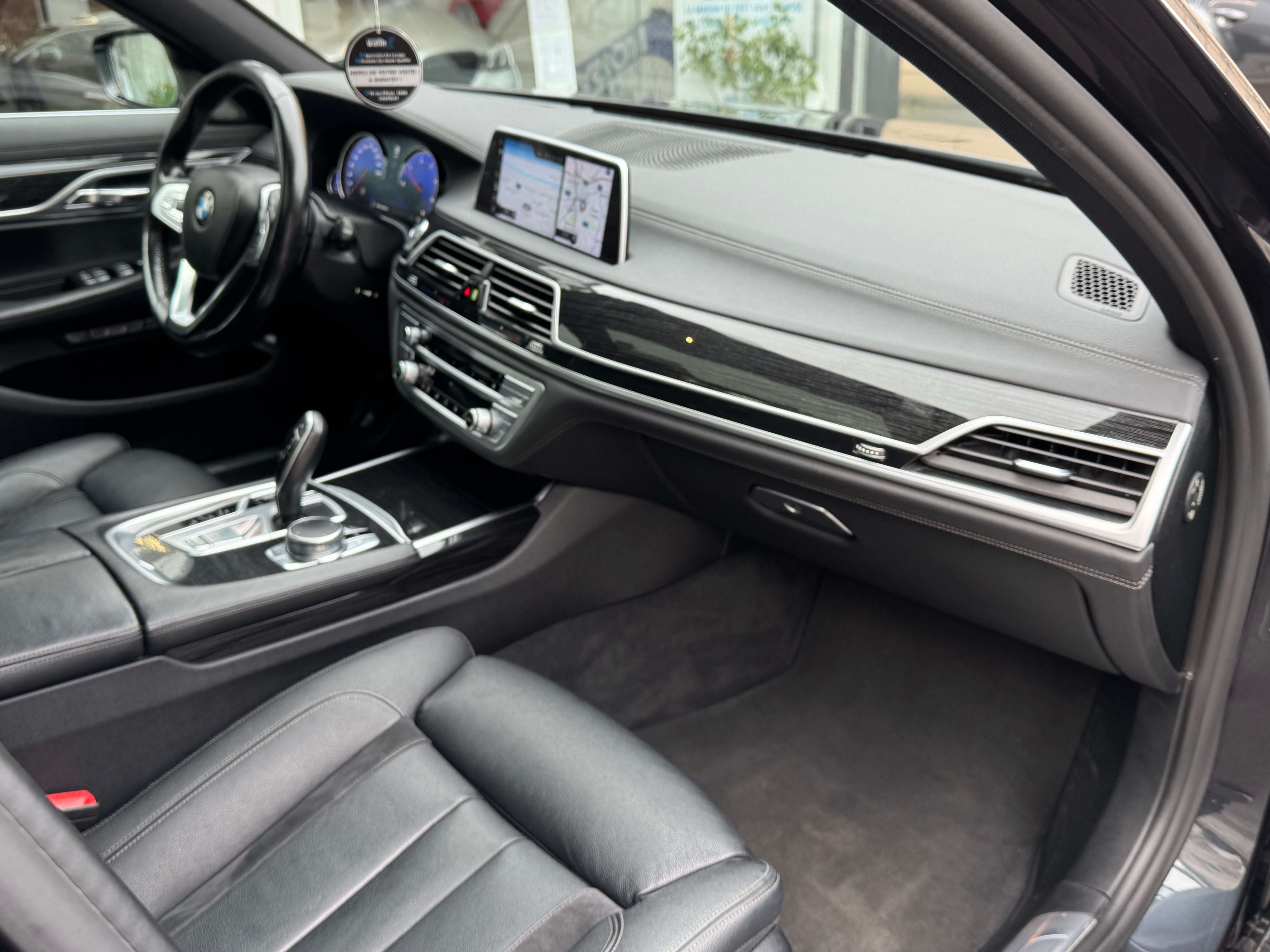 BMW 730 D Pack-M Serie Lux Full Toit Ouvrt Camera 360 Feux Led Jante Sieges Arrier Elect-massage Carnet Garantie