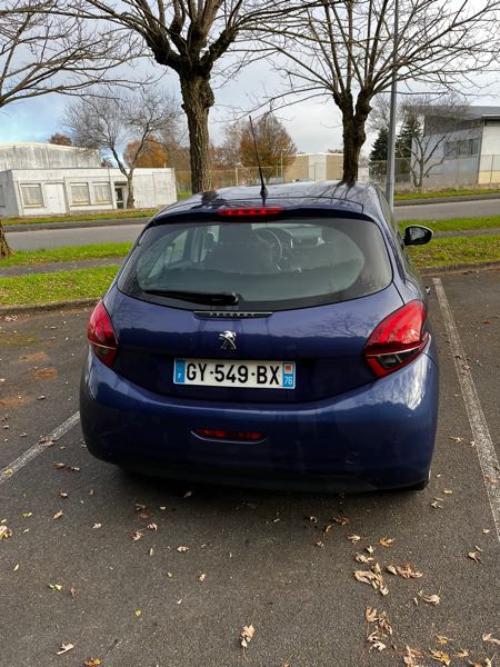 Peugeot 208 (2) 1.2 PURETECH 68 LIKE 5P