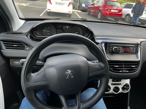Peugeot 208 (2) 1.2 PURETECH 68 LIKE 5P