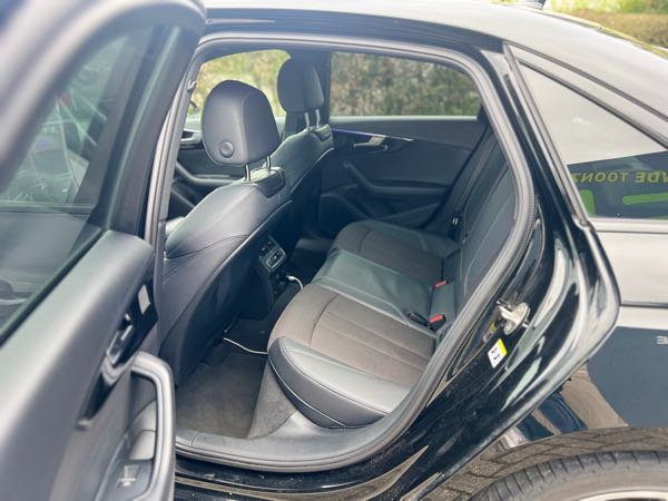Audi A4 V (3) 35 TFSI 150 S EDITION S TRONIC