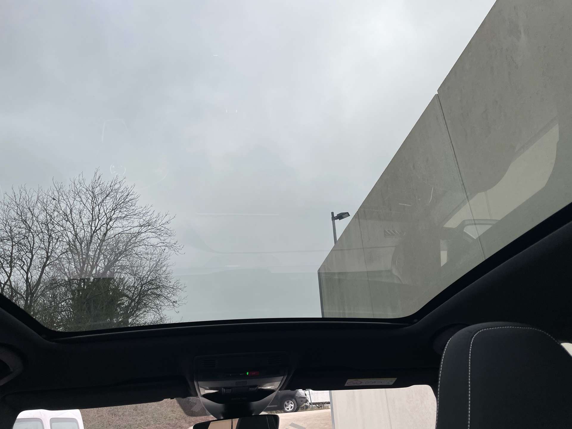 Skoda Kamiq 1.0 TSI Monte Carlo/DSG/CAMERA/TOIT PANO/NEUVE