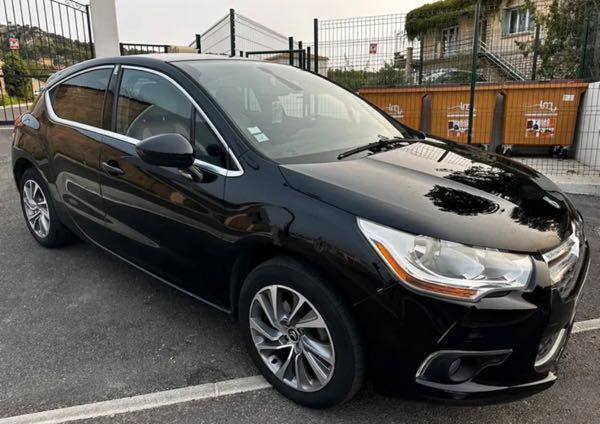 Citroen Ds4 1.6 e-hdi 112cv so chic gtie 6 mois