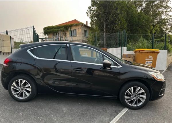 Citroen Ds4 1.6 e-hdi 112cv so chic gtie 6 mois
