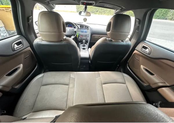 Citroen Ds4 1.6 e-hdi 112cv so chic gtie 6 mois