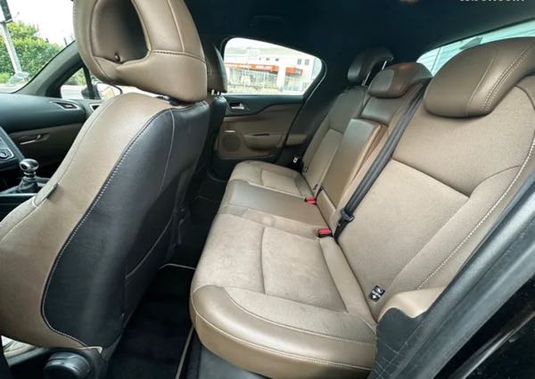 Citroen Ds4 1.6 e-hdi 112cv so chic gtie 6 mois