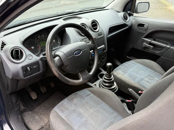 Ford Fiesta III (2) 1.3 AMBIENTE 3P