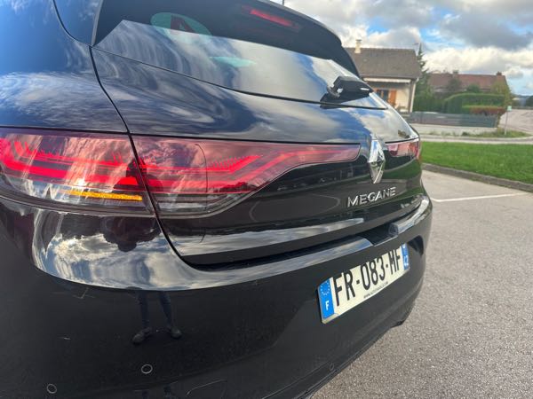 Renault Megane IV (2) 1.5 BLUE DCI 115 INTENS 21N