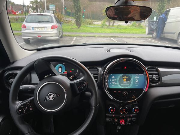 Mini ONE MINI ÉTAT NEUF FACELIFT 2022 5 PTES