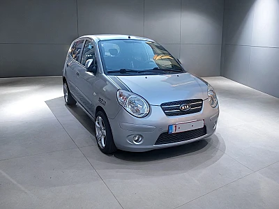 Kia Picanto 1.1 65 ACTIVE BVA 5P