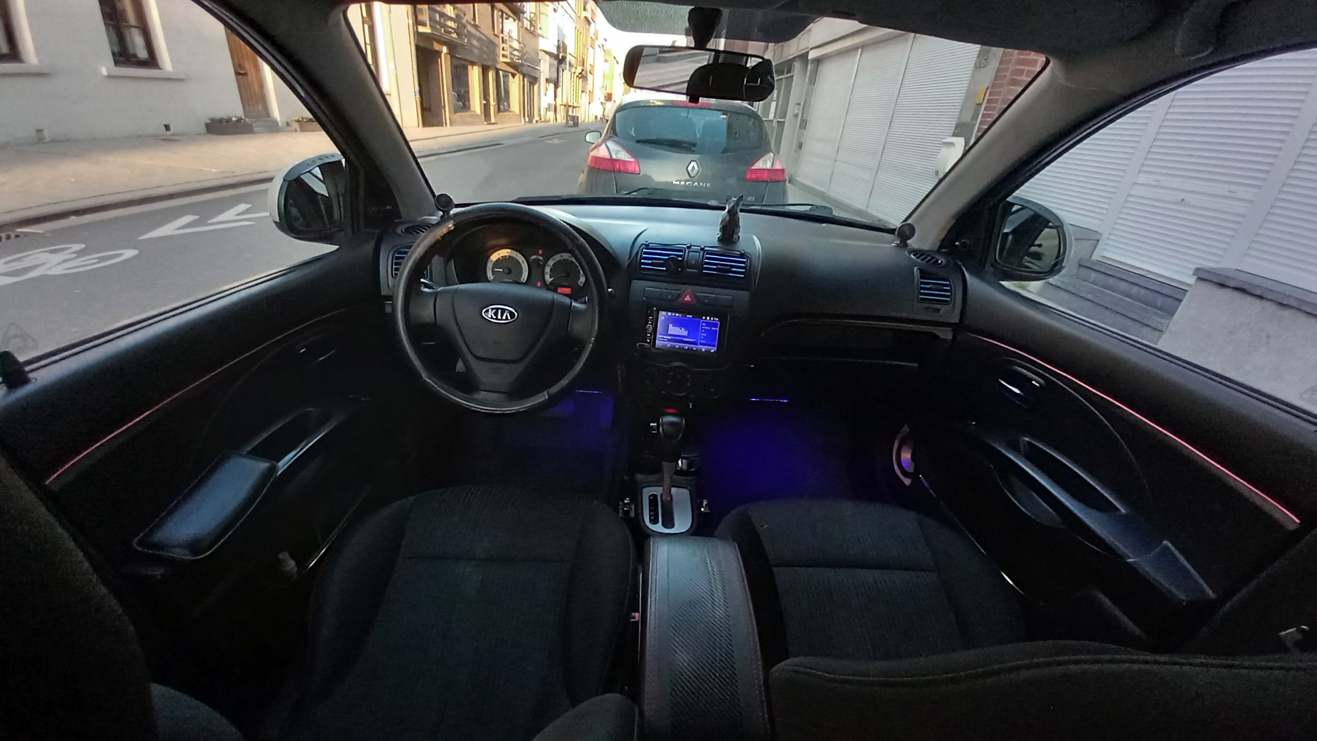 Kia Picanto 1.1 65 ACTIVE BVA 5P