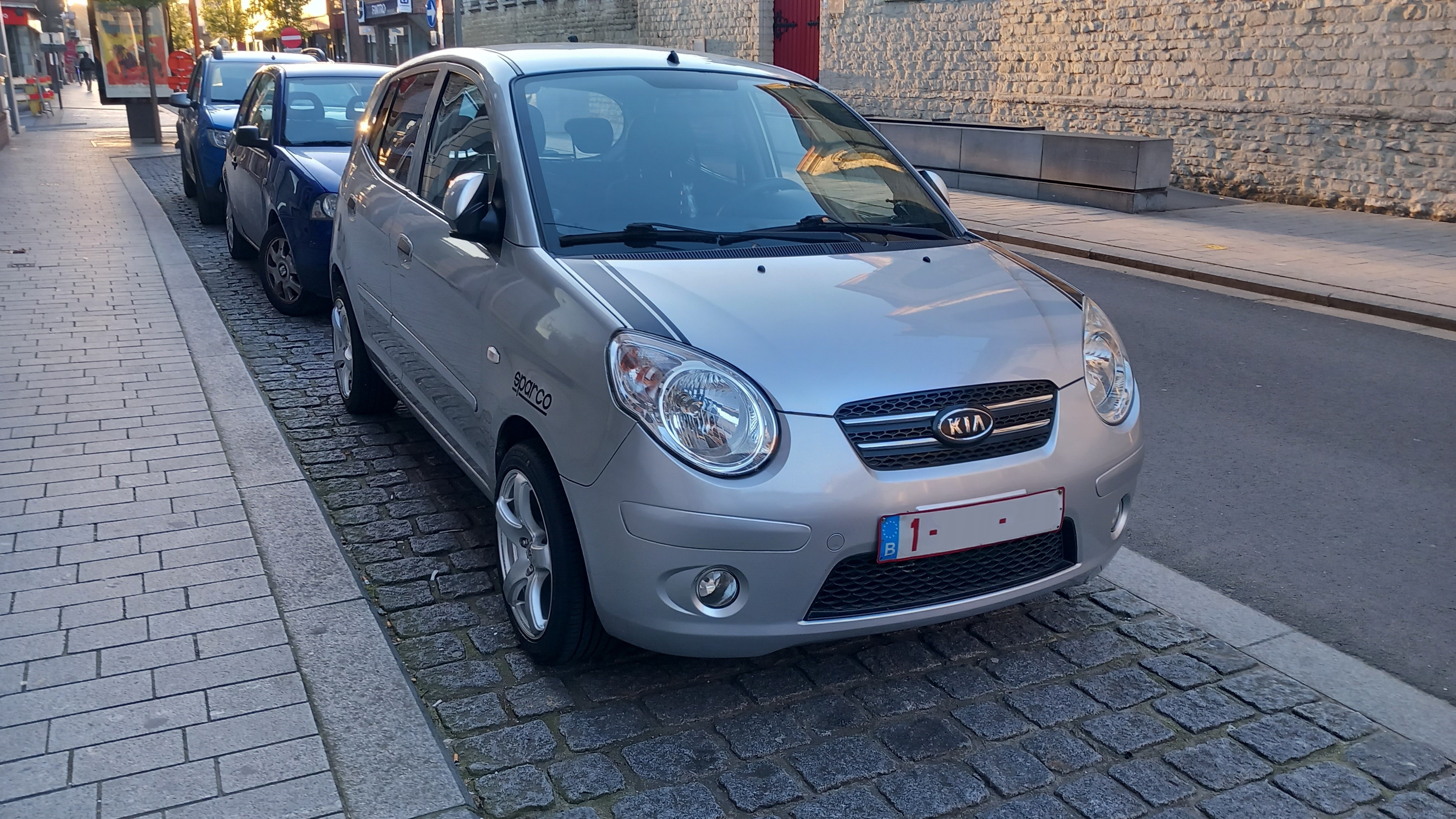 Kia Picanto 1.1 65 ACTIVE BVA 5P